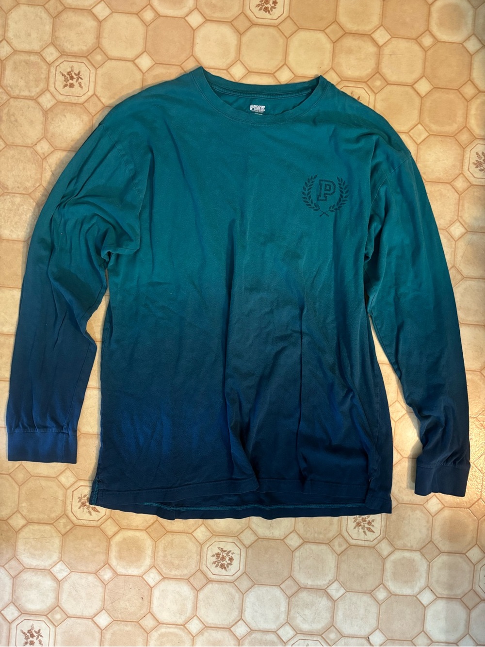 PINK Victoria's Secret Women’s Teal to Navy Ombre Long Sleeve Tee.